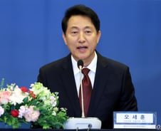 오세훈 "김어준 방송·정청래 사회도 좋다..정원오, 양자토론 하자"