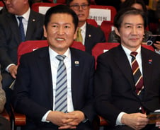 정청래·조국, 같은 날 격전지 '평택'서 표심 경쟁...단일화는?