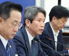 [속보]與 "오세훈, 尹 석방 환영 및 불구속 주장…서울시민 기억"