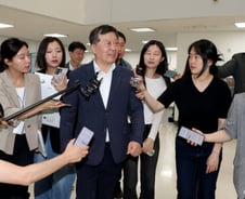 "삼성전자 노사 평행선…정부 조정안은 내일"