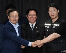 총파업 90분 전 파국 막았다…삼성전자 노사, 극적 잠정 합의