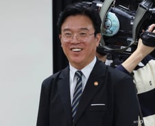삼전 파국 앞두고도 놓지않은 대화의 끈…신뢰 만들어낸 노동장관