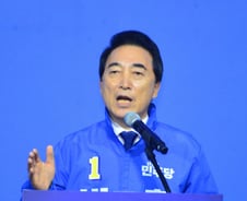 충남지사 지지도 박수현 43.5%·김태흠 43.9% 초접전