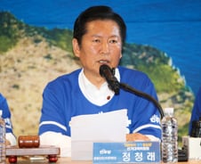 "李대통령과 교감했다" 김관영에...정청래 "선을 넘어도 한참 넘어"
