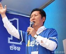'김관영 때리기' 사활 건 與 지도부...전북 선거에 당권 걸렸다