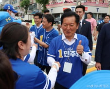 '캐스팅보트' 충남 누빈 정청래..."충남·대전 통합되면 예산 폭탄"