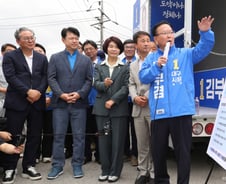 내일부터 투표 시작…영남권 총공세 나선 與, 김부겸·하정우 지원 총력
