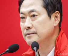 장동혁 "투표용지 가리킨李, 청와대는 겁박…나라 이래도 괜찮나"