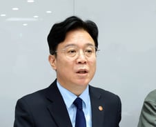 [사설] 반도체는 공공재가 아니라 사적 재화이다