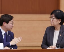 [사설]'국장 확대' 국민연금, 증시 안전판 우려