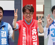경기 평택을, 조국 31.1% 유의동 30.6% 김용남 30.3%…출구조사 초접전