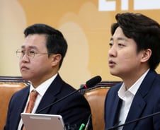 '투표용지 부족' 사태에 이준석 "출구 조사 보고 투표…개표 중지해야"