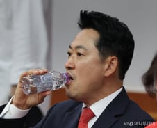 국힘, '투표용지 부족' 선관위 찾아 항의…"존폐의 문제…재선거 실시해야"