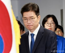 '서울 지고·부산 이기고'...민주당 "아쉽지만 승리가 맞다" 자평
