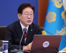 "선거없는 2년, 생존 골든타임...52시간제 등 제발 기업규제 없애라"