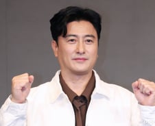 안정환도 결국 폭발…"무전술 홍명보 책임, 축구협회 갈아엎어야"