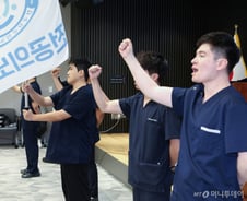 전공의들, 근무시간 줄었는데 자살충동 심해져…"수련환경 열악해"
