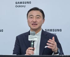 노태문 "폴더블 7년 노하우, 하루아침에 못 따라잡아"