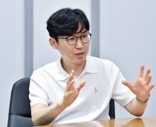 '금속의 플라스틱 전환' 현실로..LG화학 로봇커버 양산도 눈앞[R&D인사이드]