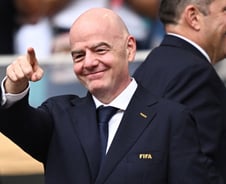 "상업화 지나쳐" 10년 쌓은 FIFA 왕좌 흔들, 인판티노 누구[글로벌키맨]