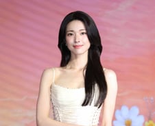 조부 '소록도 의사' 홍보에 "직접 가봐라"…하영 또 저격한 소재원