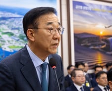 신혼부부 합산 소득에 막혔던 정책대출..."1명만 기준 맞아도 된다"