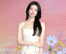 "증조부 친일 몰랐다" 하영 사과에도..."33세면 알 거 다 안다" 역사강사 일침