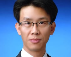 바다와 나비와 등대[투데이窓/김중식]