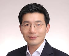 [광화문]mRNA 백신 자급화...국민 지킬 '방패' 갖춰야