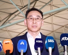 "네팔 대홍수, 직원들 연락두절"...두산에너빌 대표 현지 급파