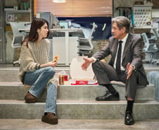 한소희라 더 와닿은 '인턴'…위로 그 이상의 '좋은 어른'을 말하다 [영화있슈]