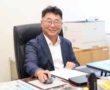 [농담] 농진원 첫 설계자 '홍영호', 17년 만에 부원장 됐다