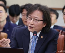 수천억 과징금에 범죄 '낙인찍기'....3~5년 후 되돌려도 기업은 '만신창이'