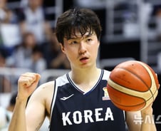 3점슛 6개 꽂은 이현중, 요르단 대파 '준결승' 진출…한국 농구 金노린다
