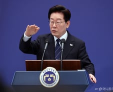 李대통령 "정책실장 인선 고심 중…사회정책 강화 지적도"