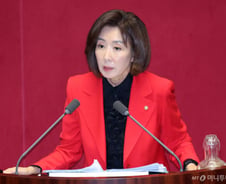 나경원 "李대통령 기자회견, '재판받겠다' 한마디면 충분했을 것"
