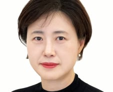 사유의 계절, 종이책의 기억[투데이 窓/남수영]
