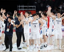한일전 결승 몇 시간 전 '버스노쇼'…韓농구팀, 슈팅훈련 '통째로 취소'