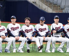 일본, 일부러 이러나?…한국 대표팀 훈련 막더니 조명까지 '먹통'