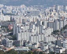 서울 아파트값 최장 상승, 언제까지…금리가 최대 변수