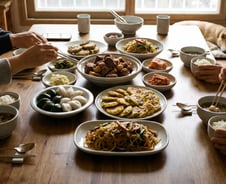 명절음식 먹고 나서 명치 '쿡쿡'…소화제 먹을 일 아니다?