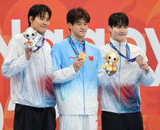 '중국 간판' 판잔러도 인정한 김영범…"다음 아시아 챔피언은 너"