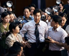 육영수 암살 배후가 박정희?…'암살자(들)' 음모론에 정치권 발칵