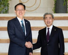 [사설]정부·한은 공조로 정책 엇박자 피해야
