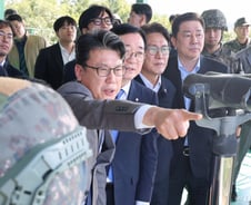 DMZ 폭발 현장 찾은 국방위…與 "北 지뢰일 경우 상응하는 대응할 것"