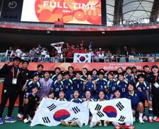 여자 축구, 8년 만에 아시안게임 동메달…'강팀' 중국 11년만 꺾어