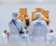 KAIST 초소형군집위성 '네온샛' 5기, 내일 누리호 타고 우주로