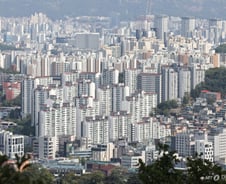"매물 7.7만건 쌓였는데 살 사람은 없다"…'멈춰선' 서울 부동산 시장