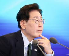 靑 2기 비서실장, 국정 판 짜는 '아키텍트' 돼라