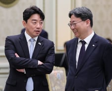 대통령 신뢰를 성과로…클린턴·레이건·트럼프 비서실장의 공통점